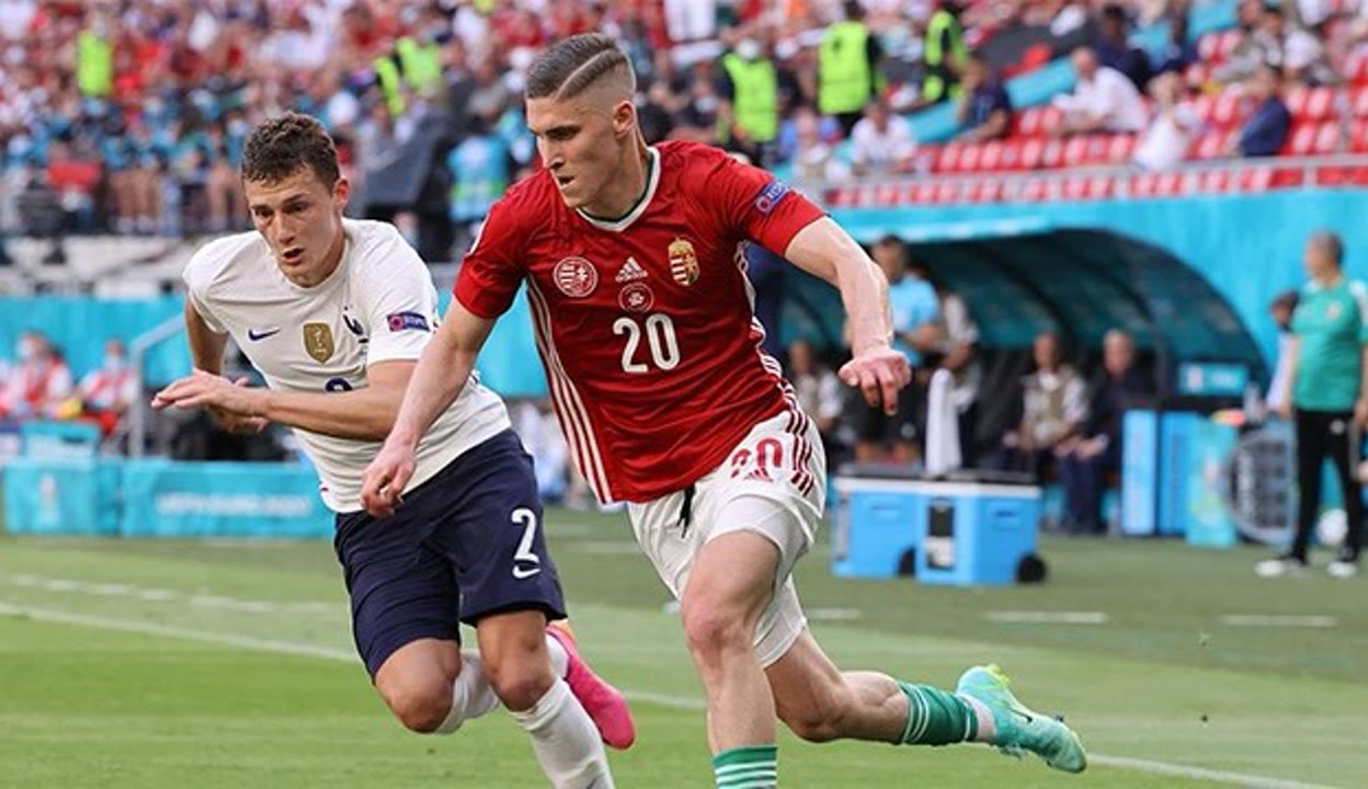 神奇破门！球员高超表现引发粉丝热议的简单介绍